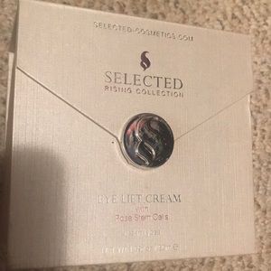 selected cosmetics eye lift serum